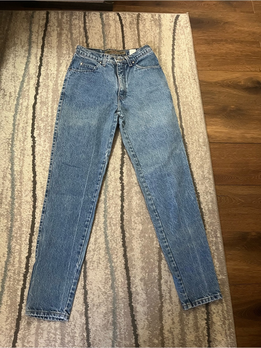 Levi’s Vintage 90s 900 series jeans, size 9